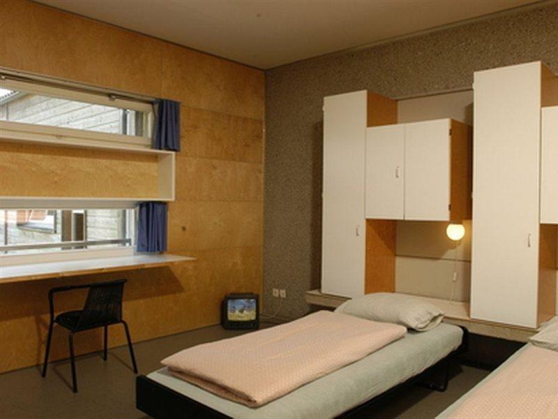 Lausanne Youth Hostel Jeunotel Ngoại thất bức ảnh